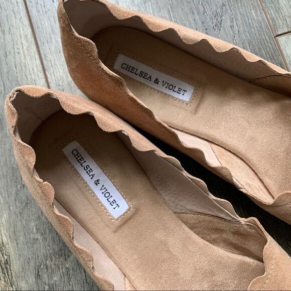 CHELSEA & VIOLET Clara Suede Leather Scalloped Flats Tan Beige Size 11 - Picture 3 of 9